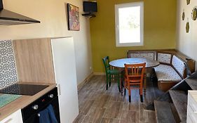 Maisonnette A La Campagne